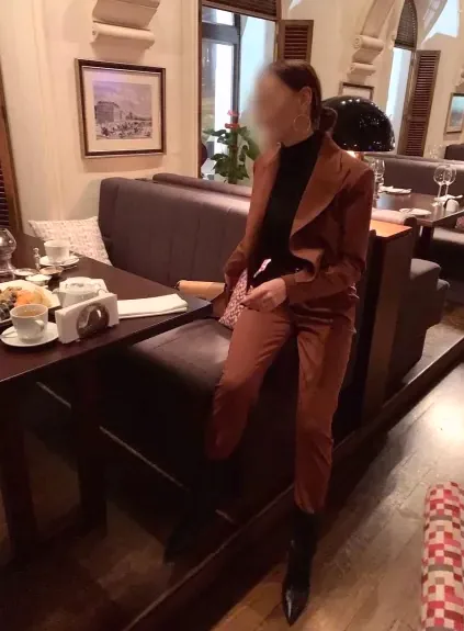 Alina, 39