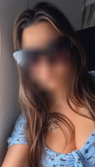Carina, 34