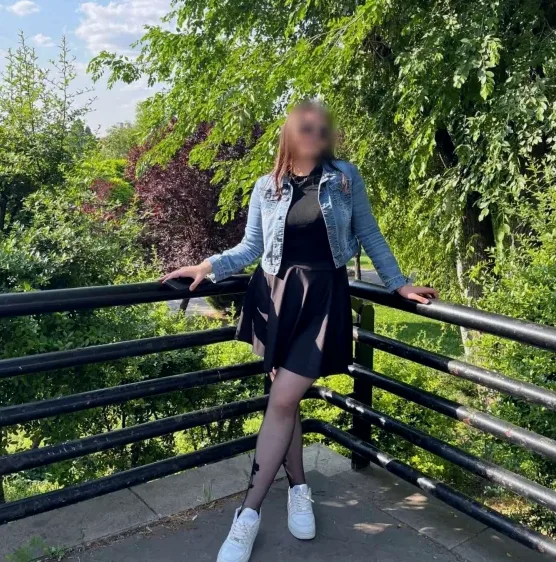 Charlotte, 21