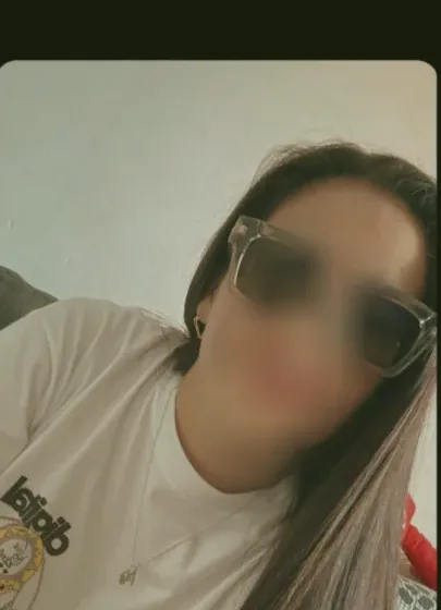 Emilia, 34