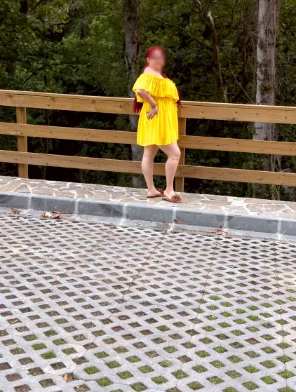 Emily, 31