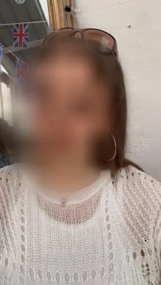 Greta, 26