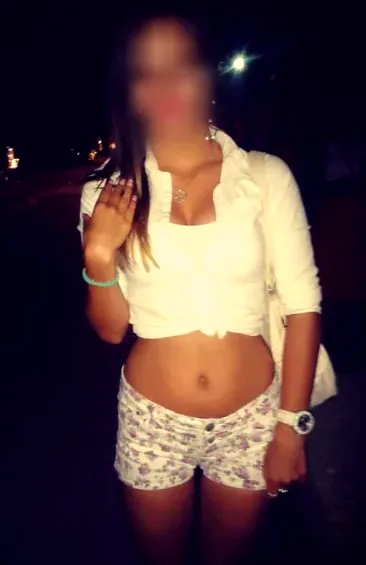 Kira, 27