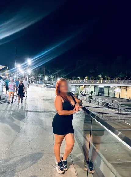 Leyla, 40