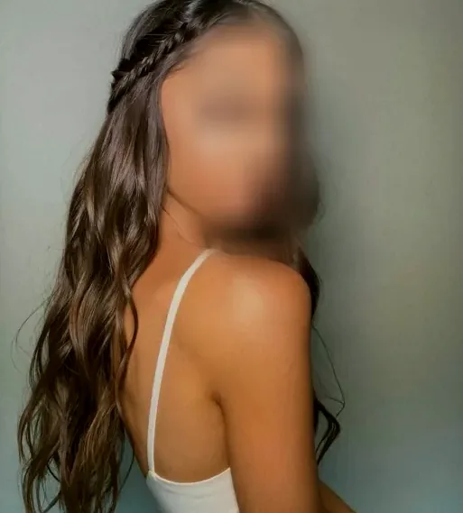 Maike, 29