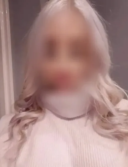 Marie, 30