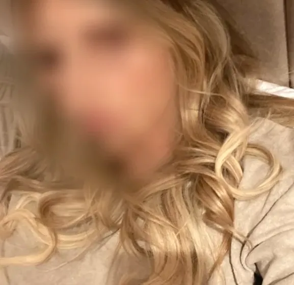 Merle, 28