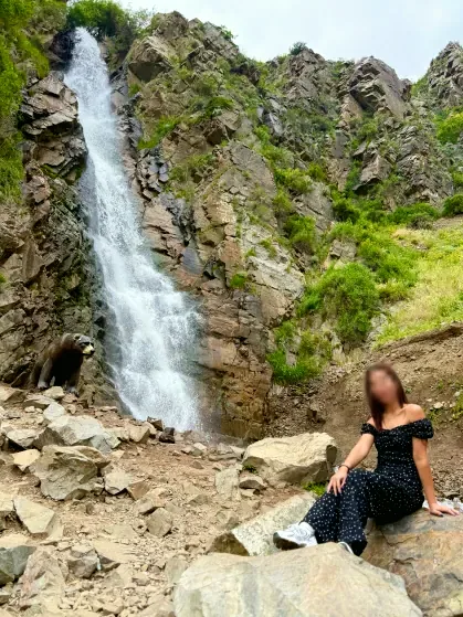 Nina, 34