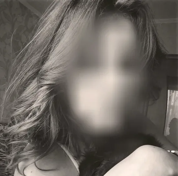 Özlem, 28