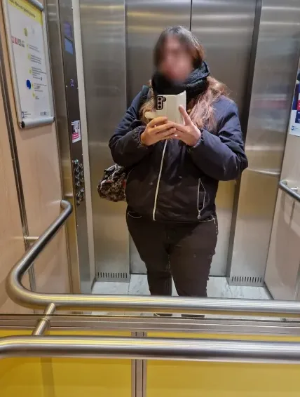 Sandra, 38