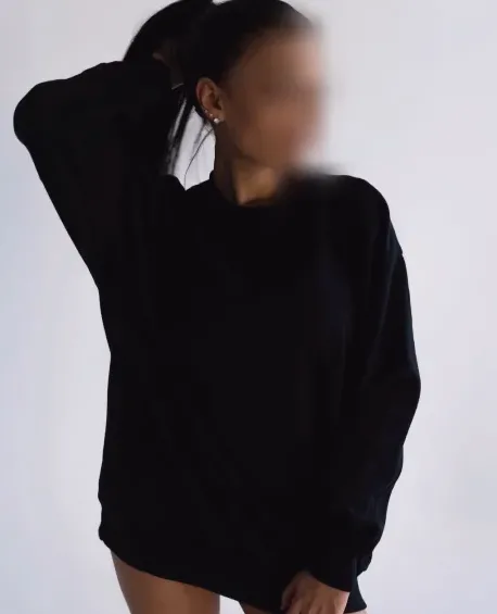 Sophie, 29